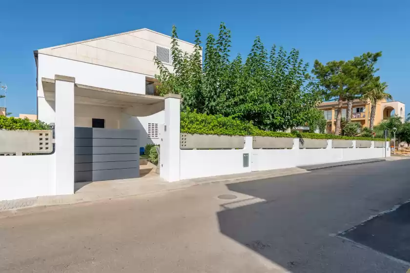 Holiday rentals in Estrel, Can Picafort