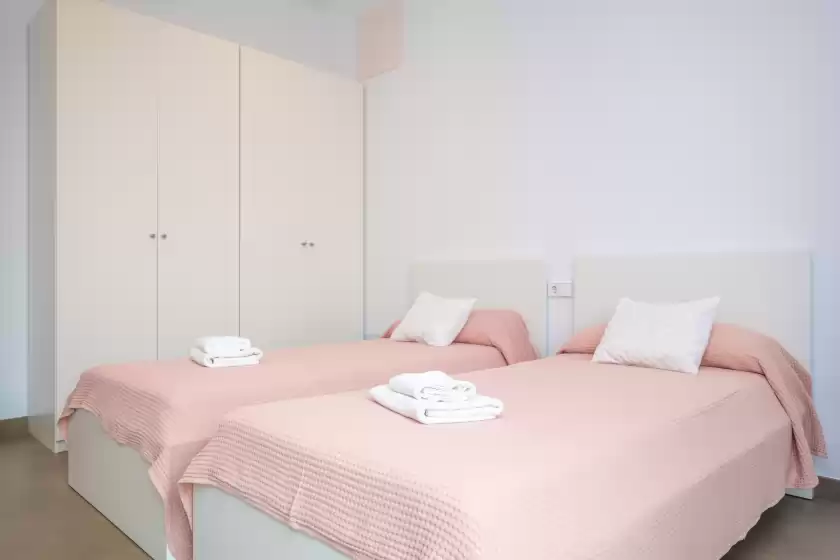 Alquiler vacacional en Son sastre (figuerola), Muro