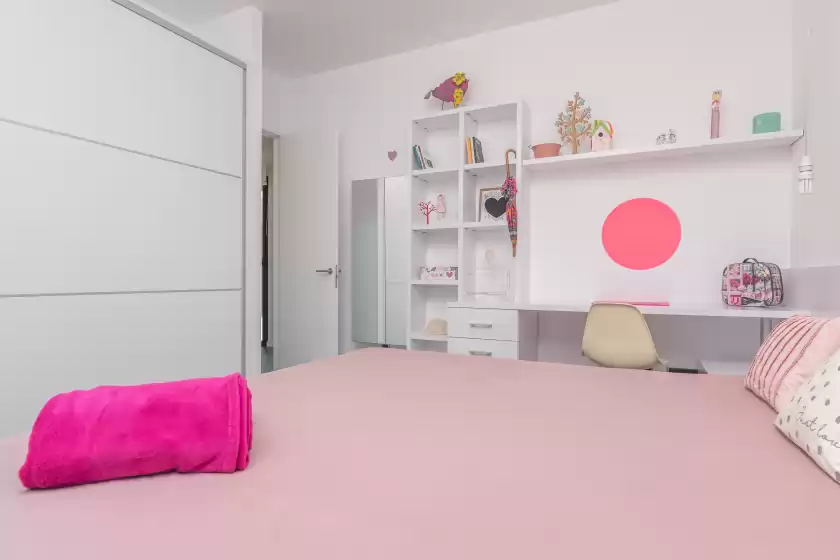 Holiday rentals in Sa garriga den garau, Ariany