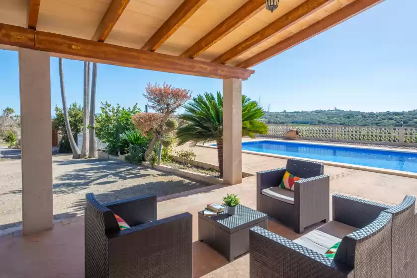 Holiday rentals in Vista sol, Ariany