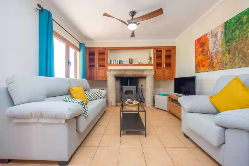 Holiday rentals in Vista sol, Ariany