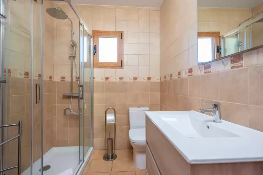 Holiday rentals in Vista sol, Ariany