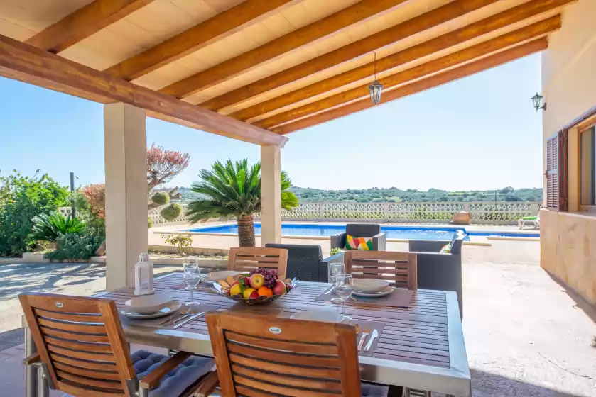 Holiday rentals in Vista sol, Ariany