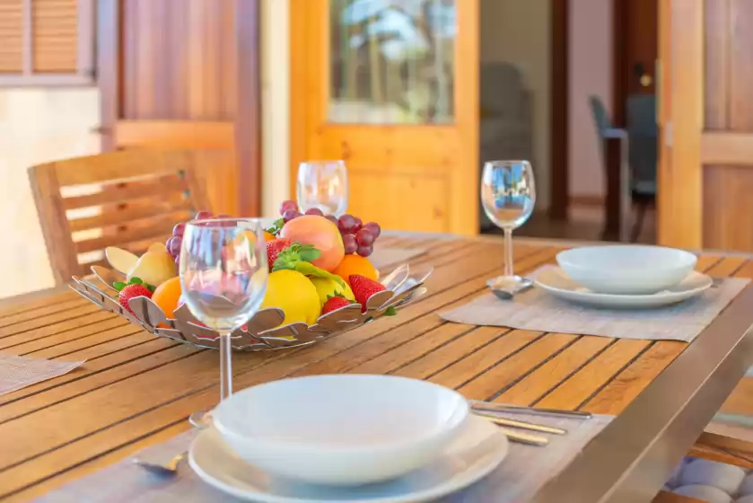 Holiday rentals in Vista sol, Ariany