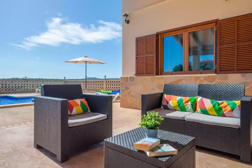 Holiday rentals in Vista sol, Ariany