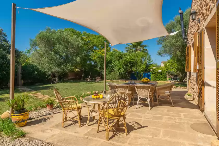 Holiday rentals in Lo den creus, Campos