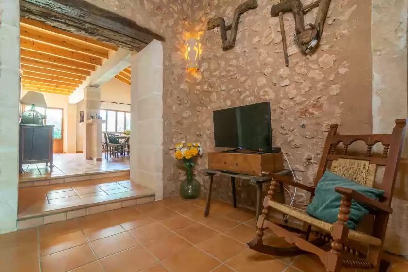 Holiday rentals in Lo den creus, Campos