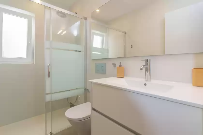 Holiday rentals in Can jaume 6, es Canutells