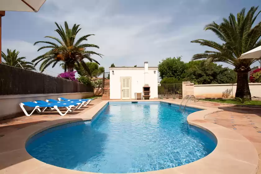 Holiday rentals in Llampudol (villa sa coma), sa Coma