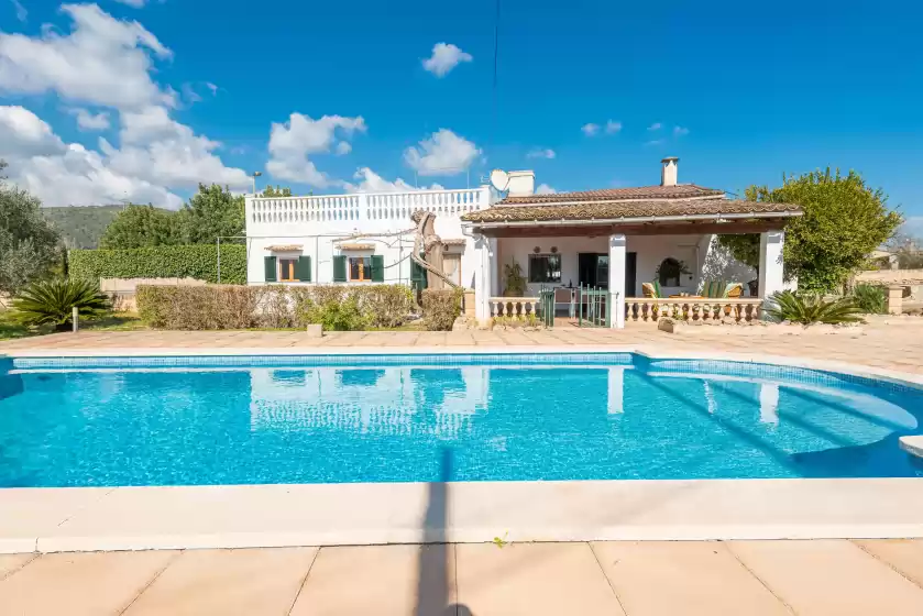 Holiday rentals in Ca na francisca, Lloseta