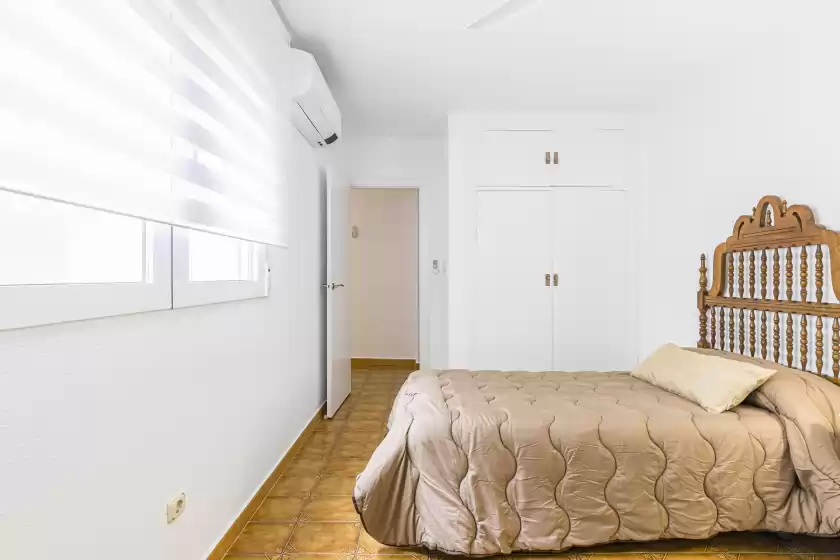 Holiday rentals in The beach (villa mar), Bolnuevo