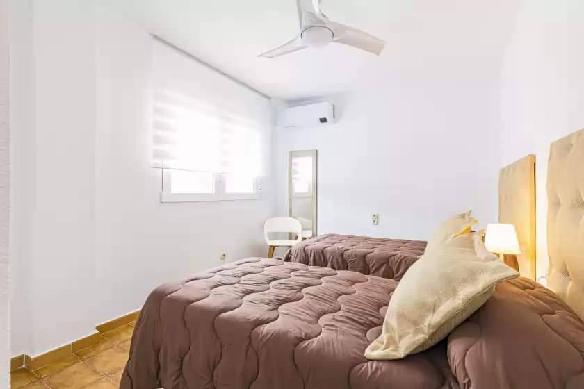 Holiday rentals in The beach (villa mar), Bolnuevo