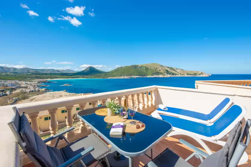 Holiday rentals in Perleta, Cala Rajada