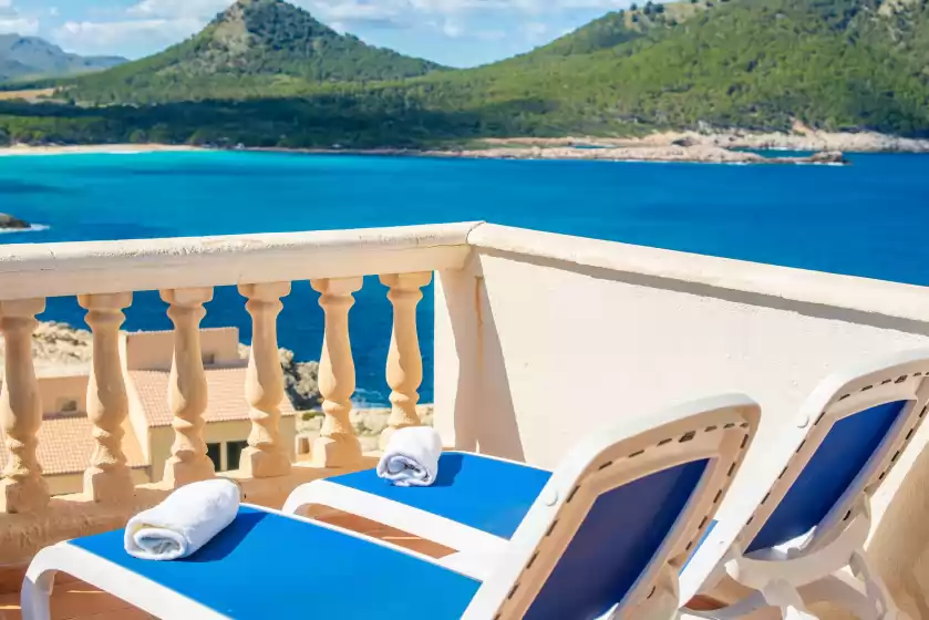 Holiday rentals in Perleta, Cala Rajada