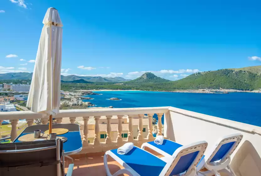 Holiday rentals in Perleta, Cala Rajada