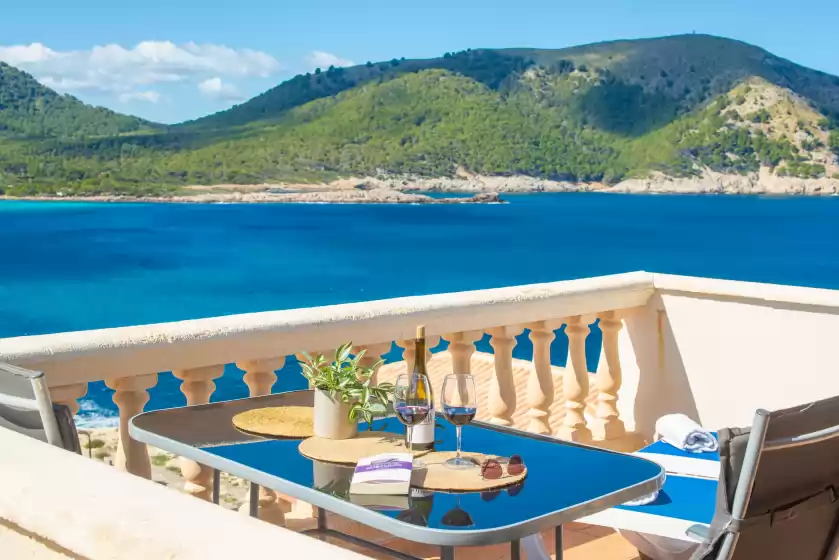 Holiday rentals in Perleta