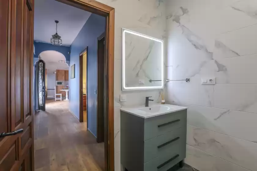 Holiday rentals in Montecristo 4, Carmona