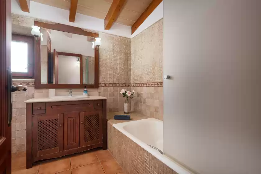 Holiday rentals in Can lliganya, s'Horta