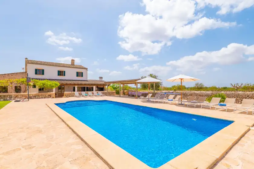 Holiday rentals in Son rossinyol nou, Campos