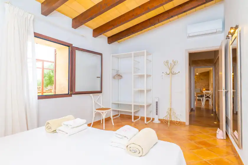 Holiday rentals in Son rossinyol nou, Campos