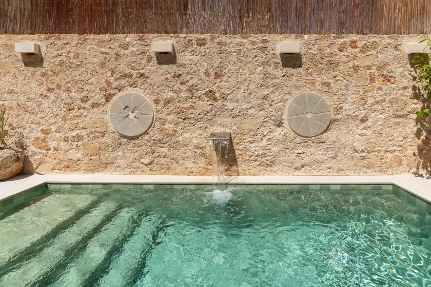 Alquiler vacacional en Vila nova suites & spa, Capdepera