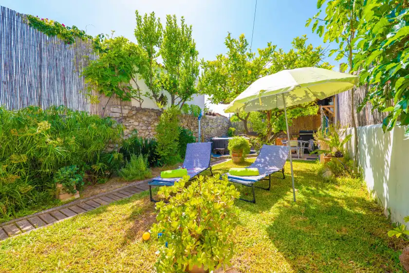Holiday rentals in Can mateu (campanet), Campanet