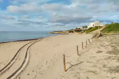 Platja de Sant Tomàs, Menorca, Vacalia.com