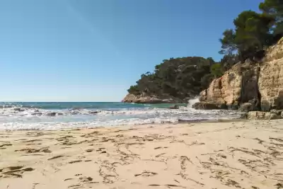 Cala Mitjana, Menorca, Vacalia.com