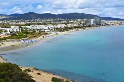 Platja d'en Bossa, Ibiza, Vacalia.com