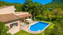 Holiday rentals in Vila garballó