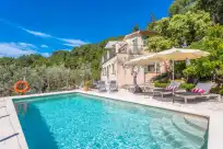 Holiday rentals in Son bou