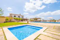 Holiday rentals in Son rossinyol nou