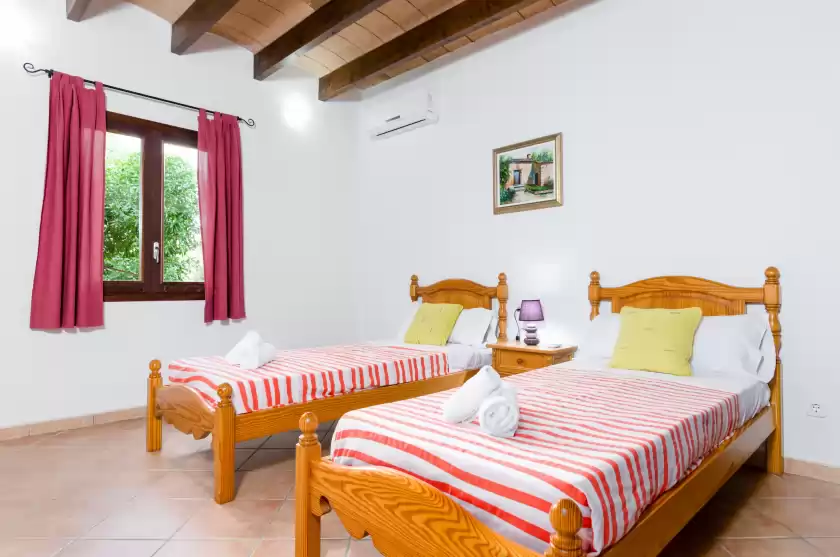 Holiday rentals in Sa resclosa, Búger