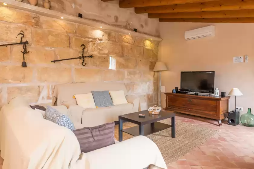 Holiday rentals in Sa vinya des compte, Maria de la Salut