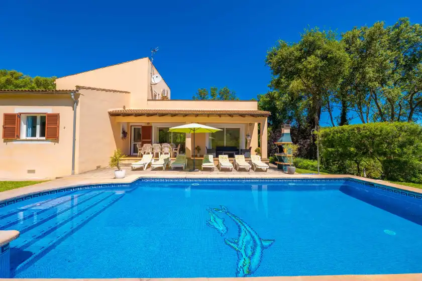 Holiday rentals in Vila garballó, Crestatx