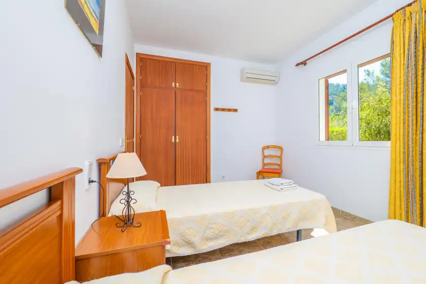 Holiday rentals in Vila garballó, Crestatx