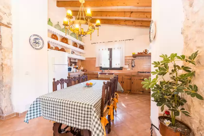 Holiday rentals in Sa figuera blanca, Búger