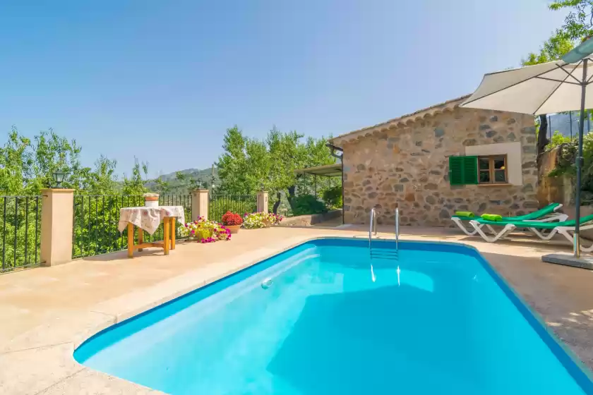 Holiday rentals in Can fabiol