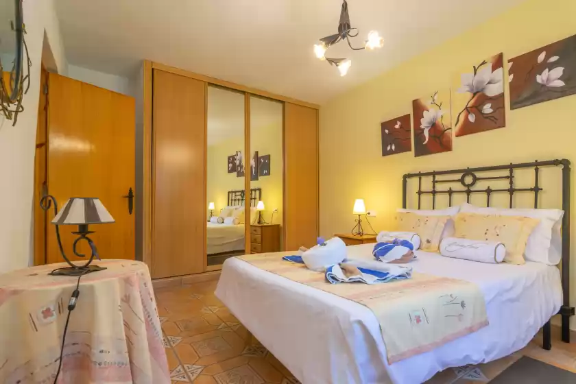 Holiday rentals in Ca sa nina, Inca