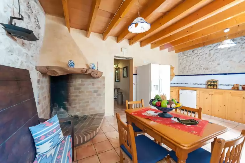 Holiday rentals in Can rovey, Inca