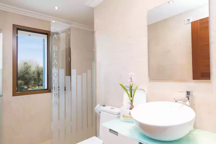 Holiday rentals in Sa blanquera - adults only, Sa Pobla