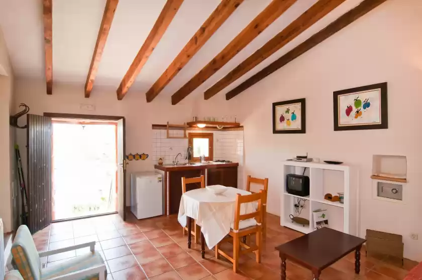 Holiday rentals in Es rafal roig (arc), Manacor