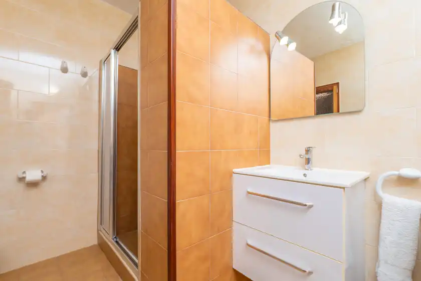 Holiday rentals in Can pedro ros, s'Illot-Cala Morlanda