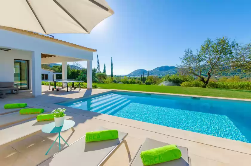 Holiday rentals in Can parra