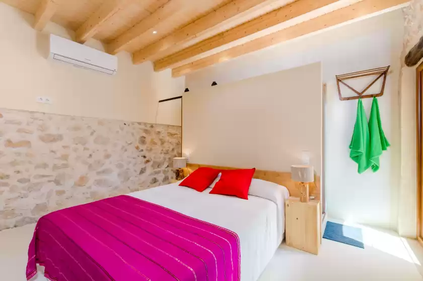 Holiday rentals in Casa vella (vall petit), Mancor de la Vall