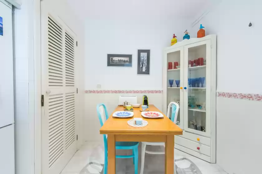 Holiday rentals in Xarus 1, Marina Manresa