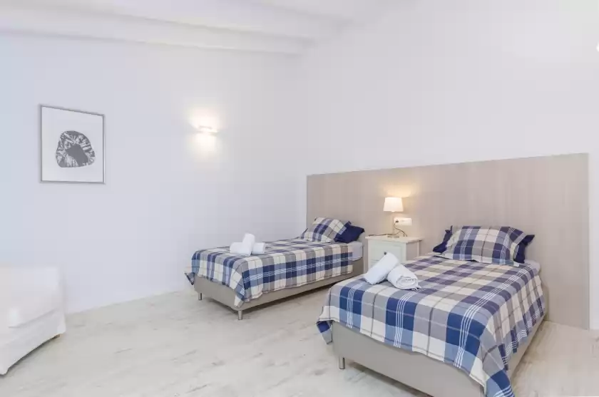 Holiday rentals in Es reco, Costitx