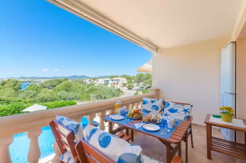 Holiday rentals in M&m, Portocolom