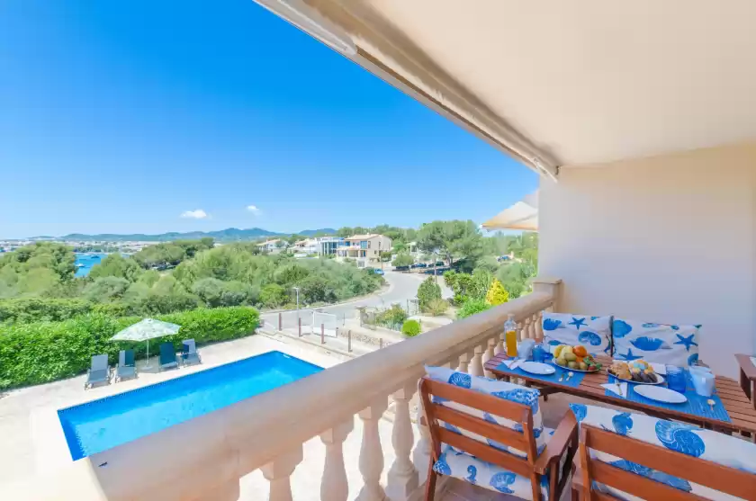 Holiday rentals in M&m, Portocolom