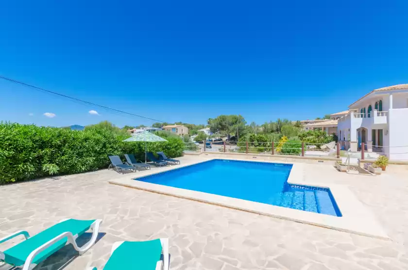 Holiday rentals in M&m, Portocolom